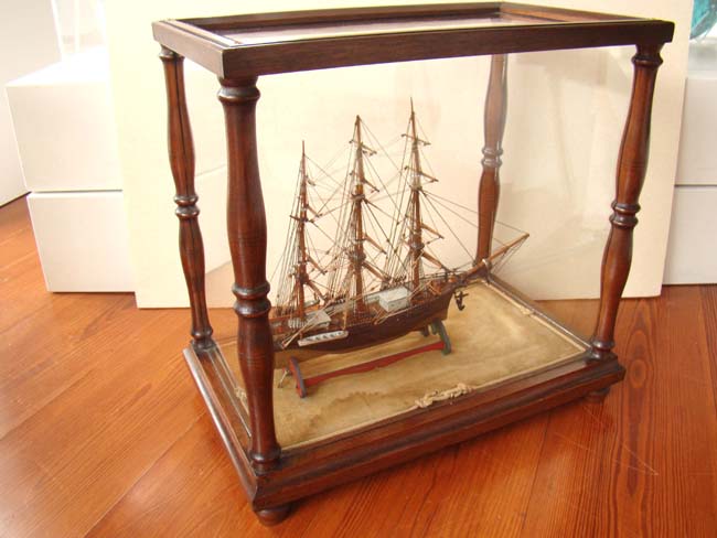 A beautiful cased model of the ship "Amity" of Boston circa 1900 — image 2
